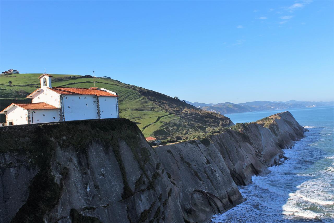 Bed and Breakfast Gazteategi à Zarautz Extérieur photo